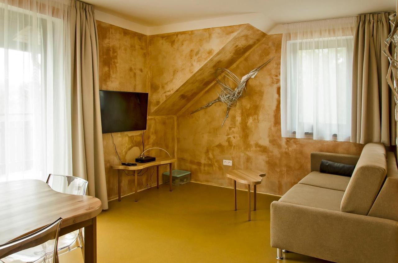 Apartmany Modrinova Archa S Privatni Saunou Vaclavov u Bruntalu Exterior foto
